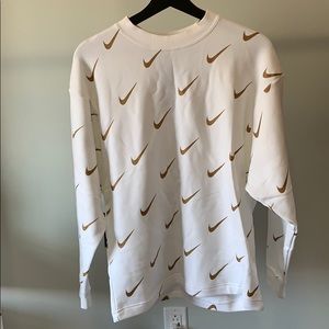 NWT Nike sweatshirt